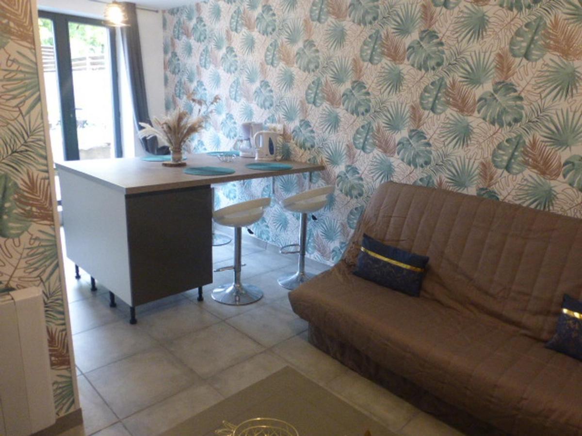 Au Champ Fleuri Apartment Bracieux Luaran gambar