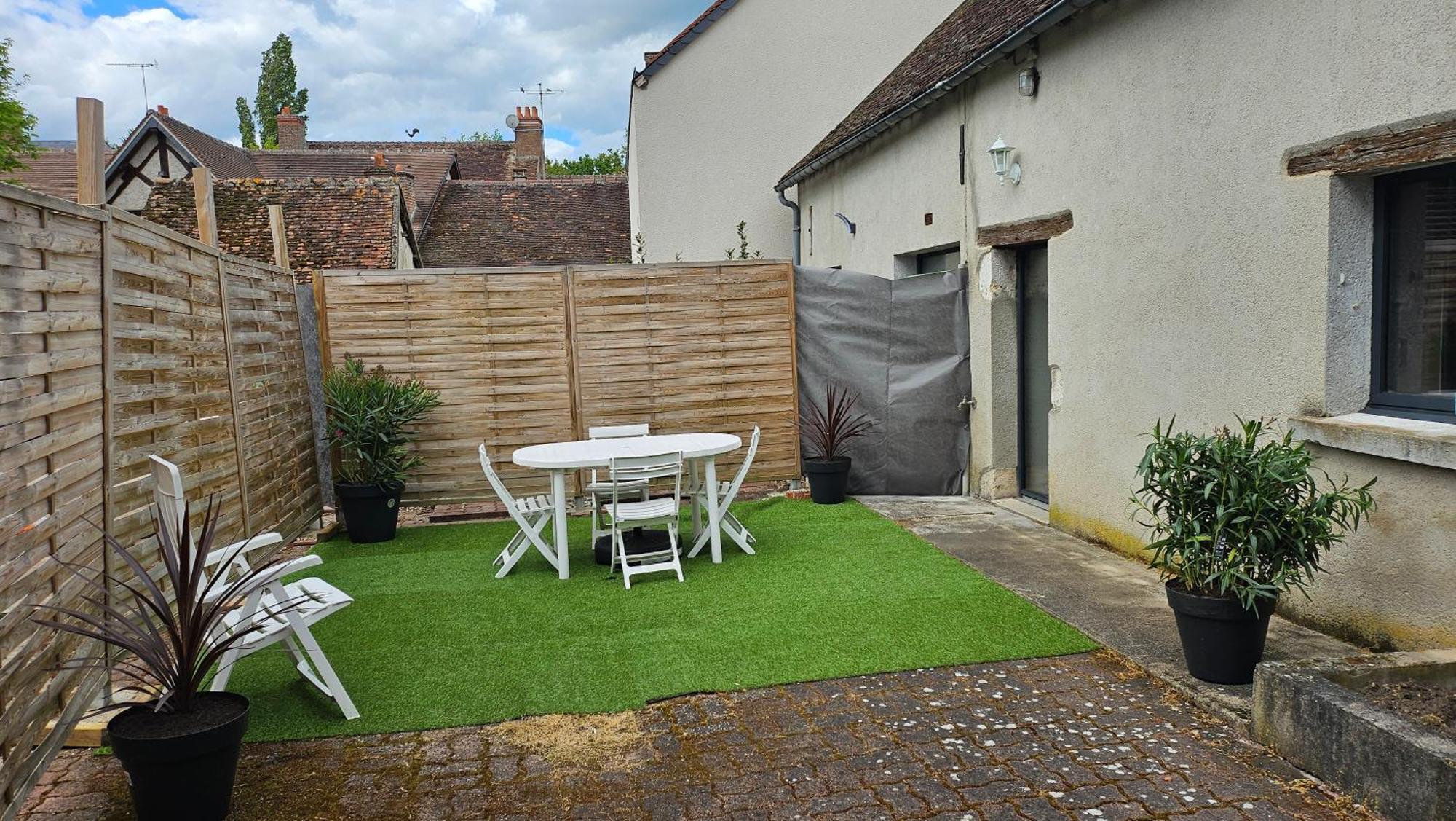 Au Champ Fleuri Apartment Bracieux Luaran gambar